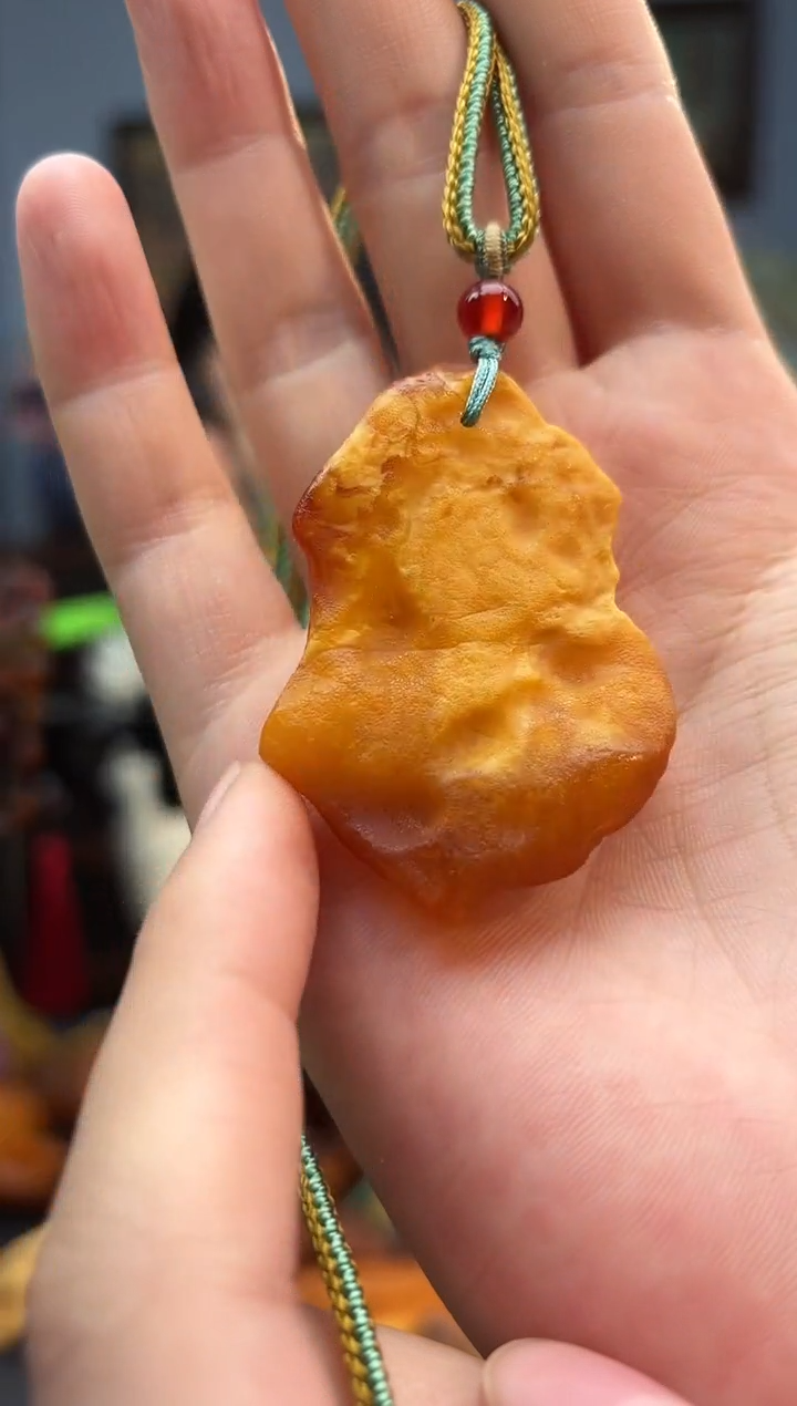 琥珀颈饰未镶嵌吊坠