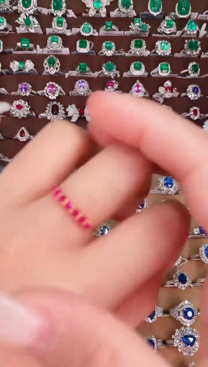 【闪购商品】红宝石18K金戒指18K金镶嵌.