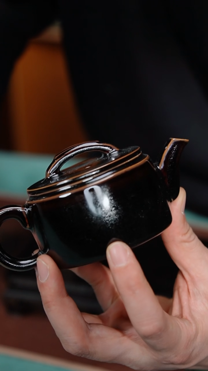 【闪购商品】115-4汉瓦壶（乌金釉）