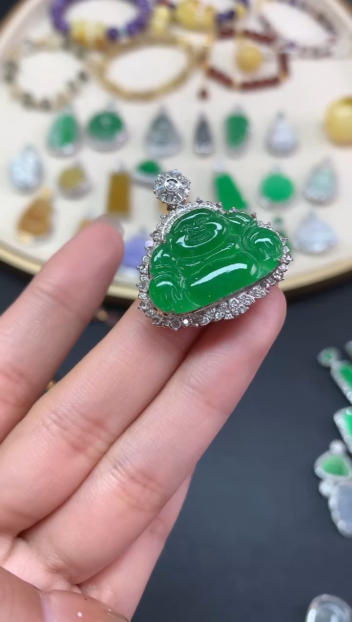 【闪购商品】翡翠吊坠(不含链)18K金镶嵌吊坠A440|29800