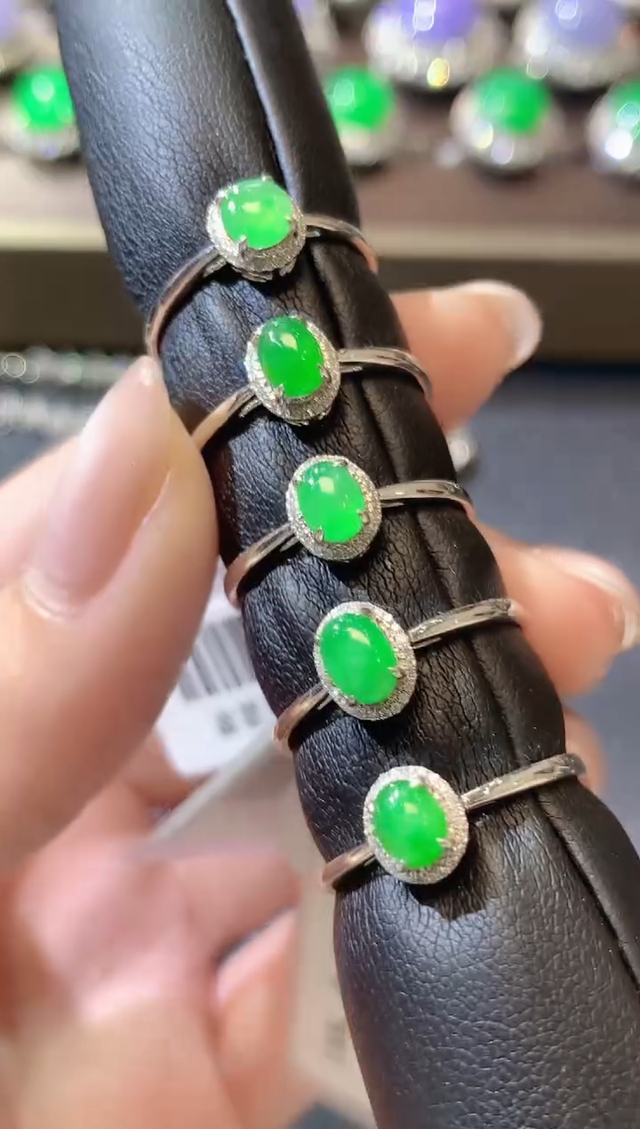 【闪购商品】翡翠戒指18K金镶嵌A1多样性发一件