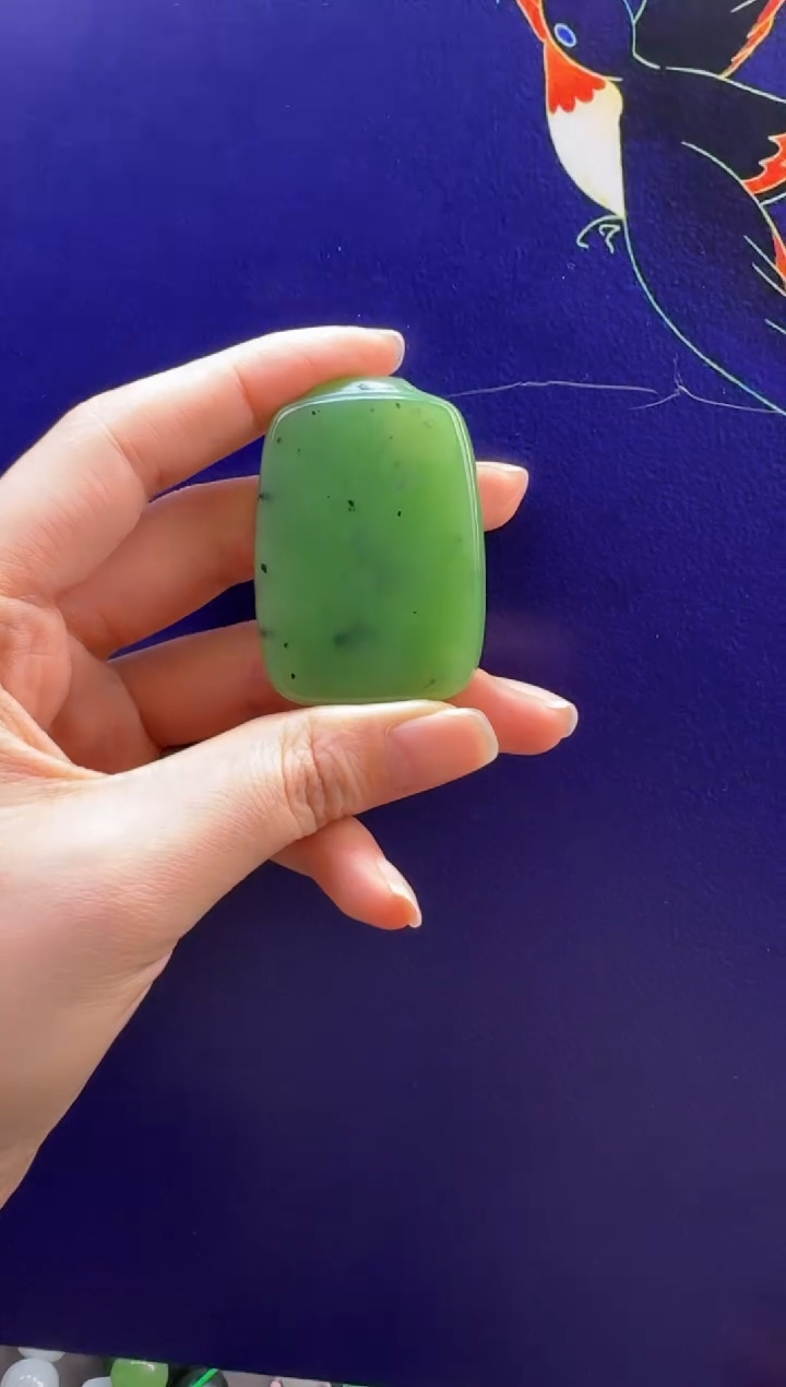 颈饰未镶嵌和田玉吊坠