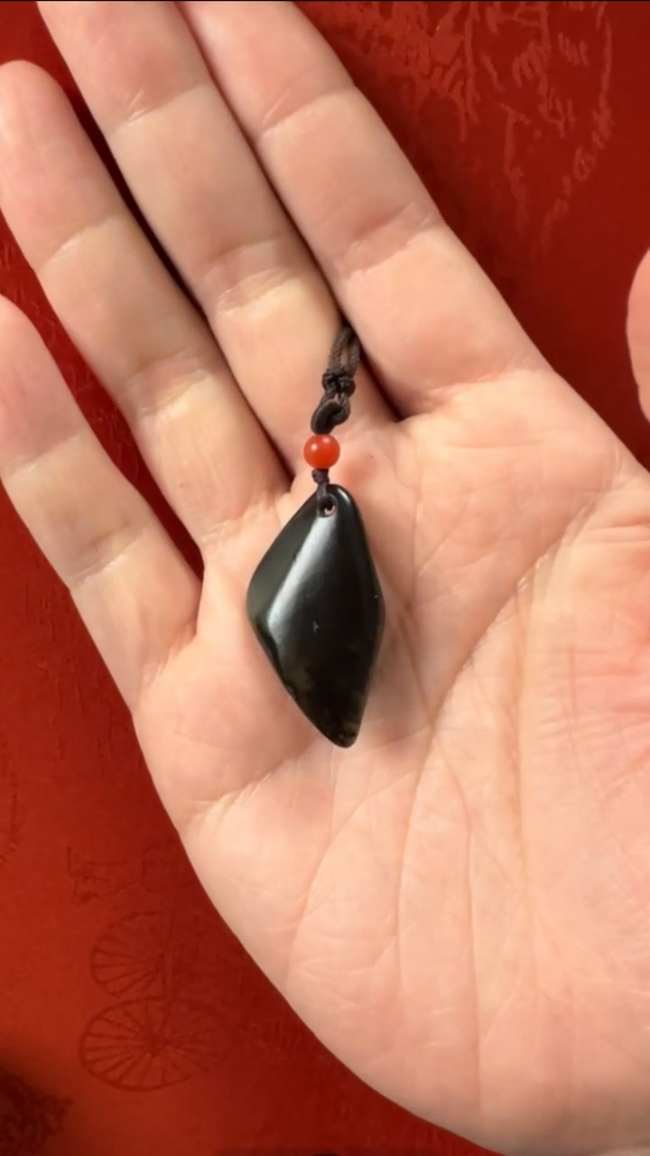 【闪购商品】和田玉挂件未镶嵌沙枣青挂件