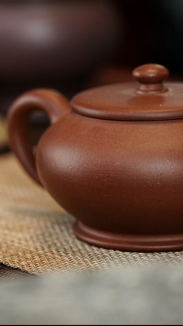茶壶紫砂微瑕150毫升红皮龙平盖