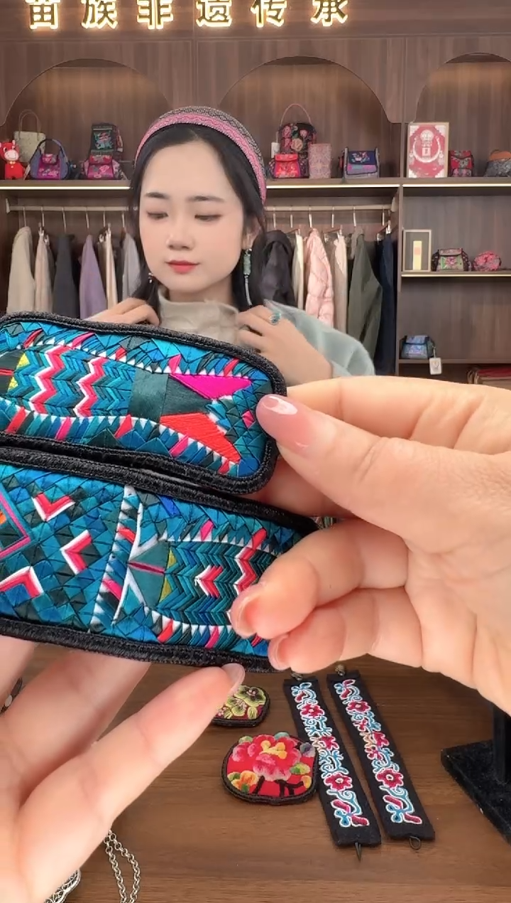 刺绣扶光苗绣传承L8