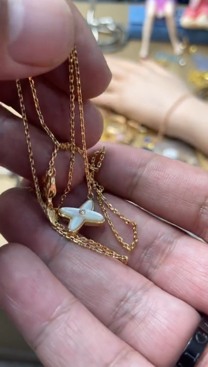 瓷片 嘉荣当康大姐fu的总铺