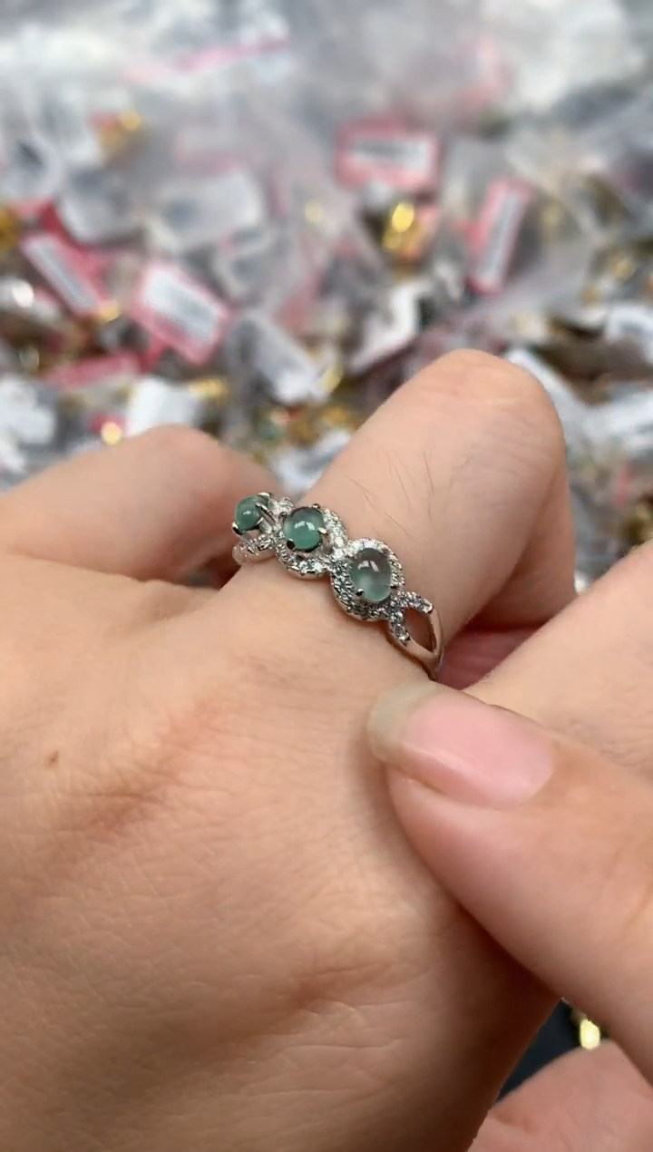 翡翠戒指银S925镶嵌天然A货缅甸翡翠