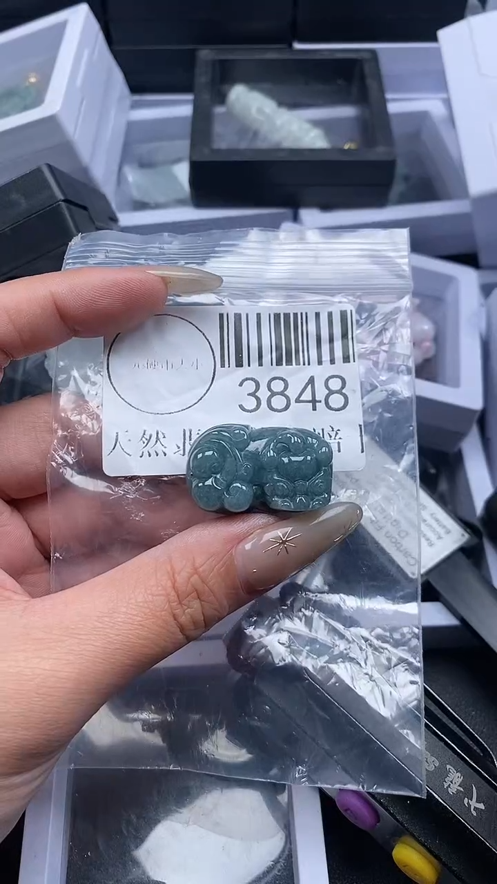 颈饰未镶嵌翡翠3848