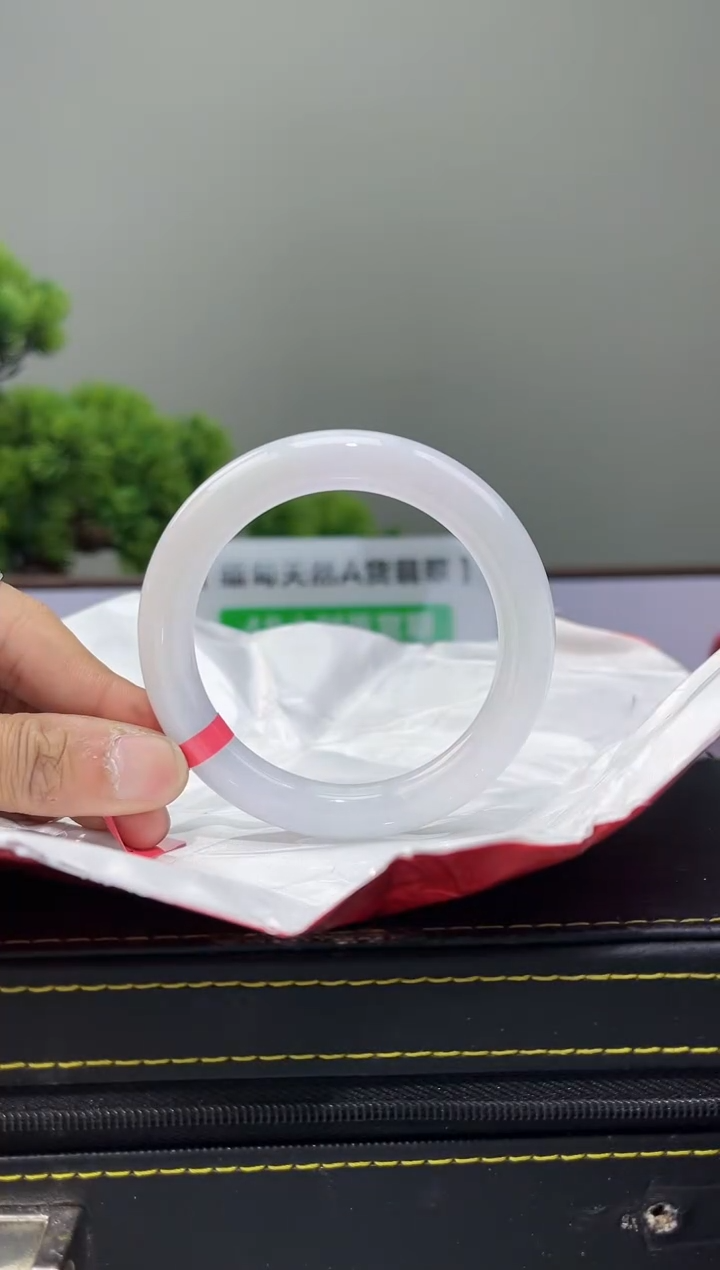 【闪购商品】翡翠手镯未镶嵌手镯30