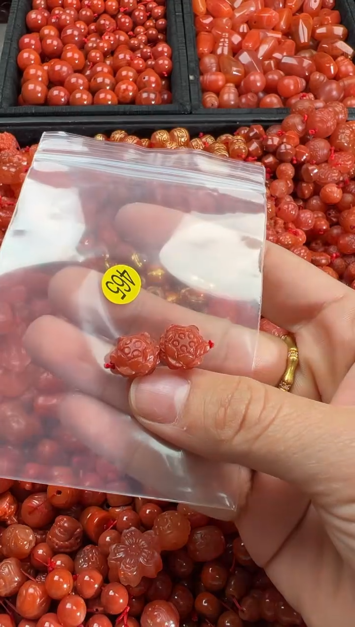 【闪购商品】南红玛瑙颈饰未镶嵌1