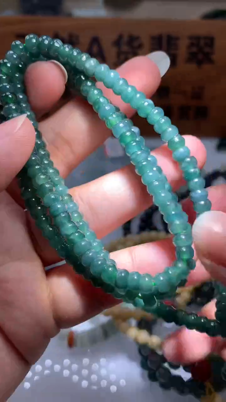 【闪购商品】翡翠颈饰未镶嵌保真天然A货翡翠