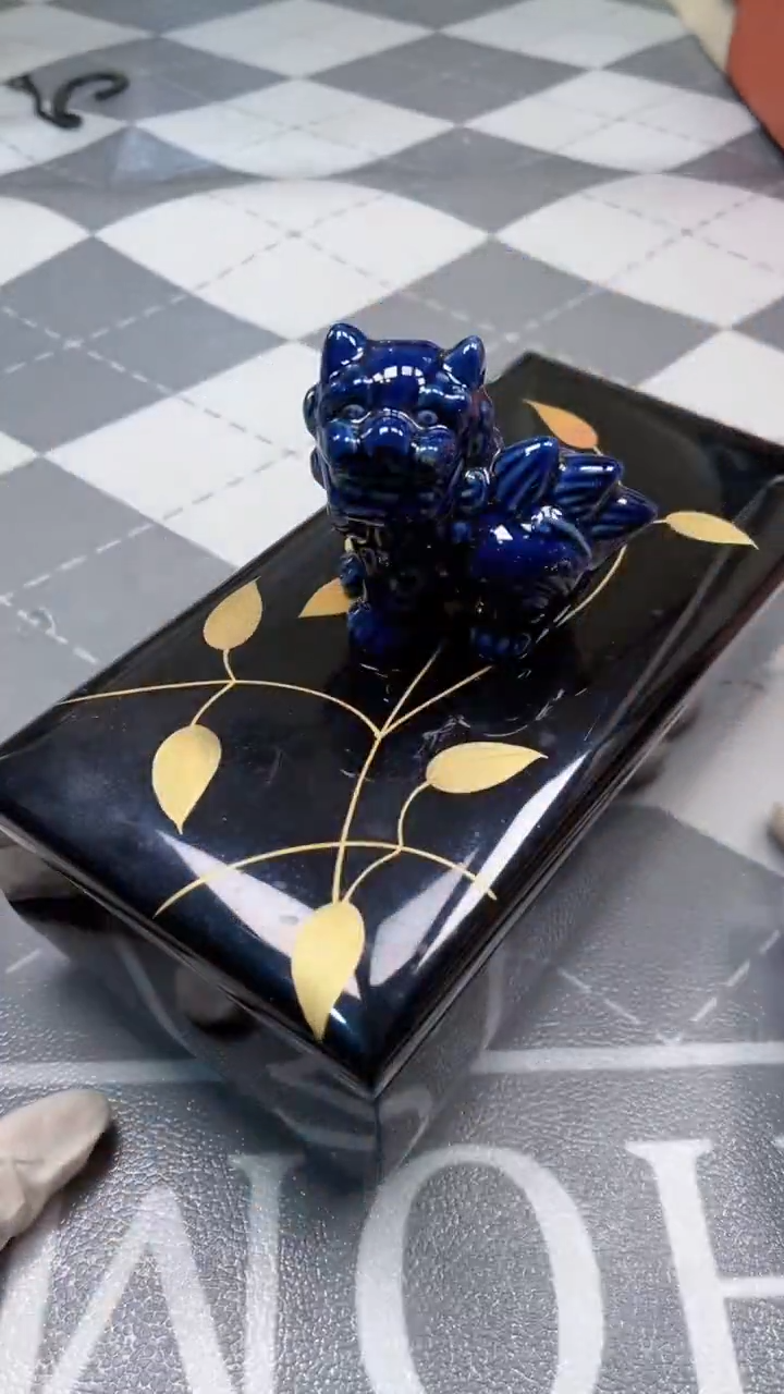 瓷片陶瓷如图所示周边