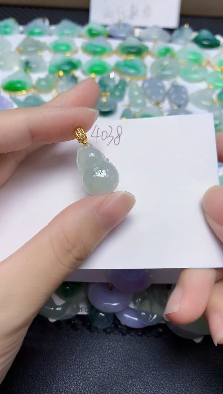 翡翠未镶嵌颈饰天然缅甸翡翠A货