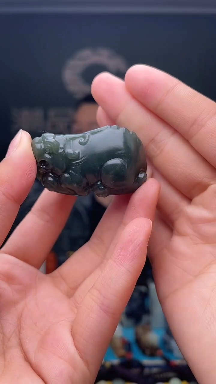 未镶嵌和田玉挂件1