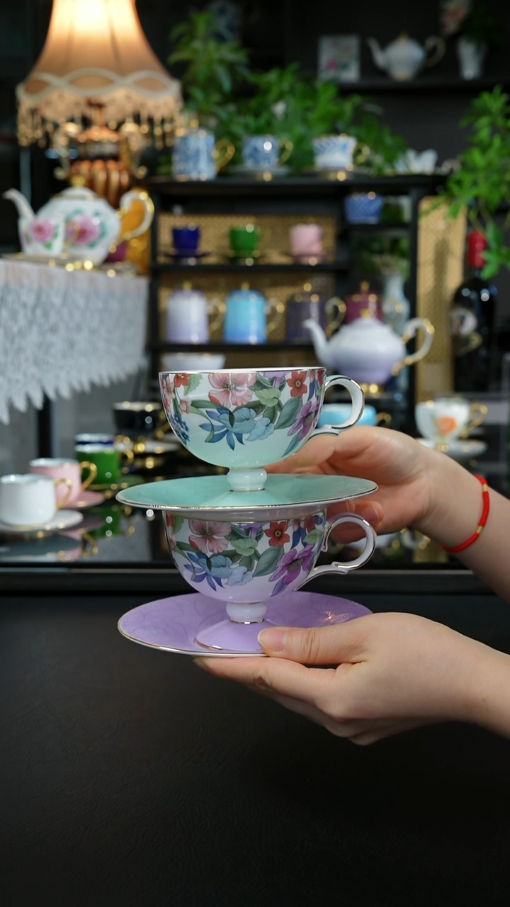 轻舞飞扬：紫色+绿色