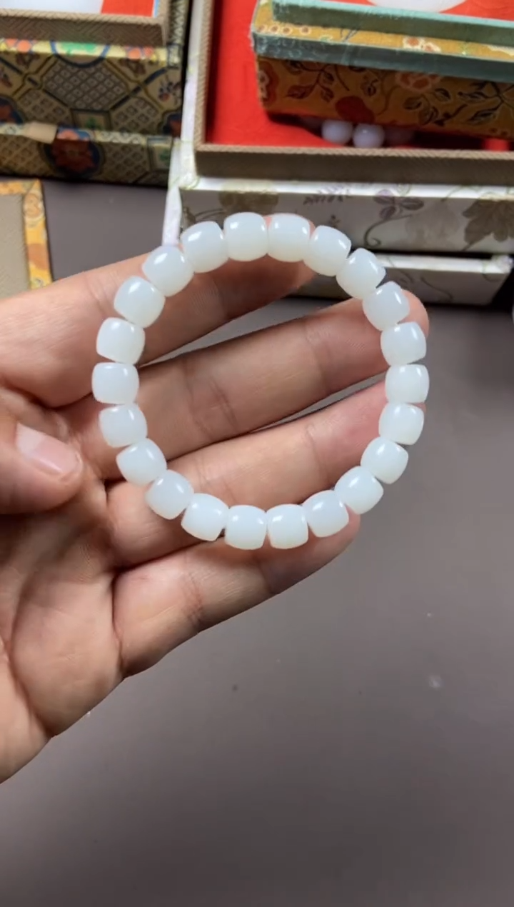 颈饰未镶嵌和田玉多样性发货，拍一发一