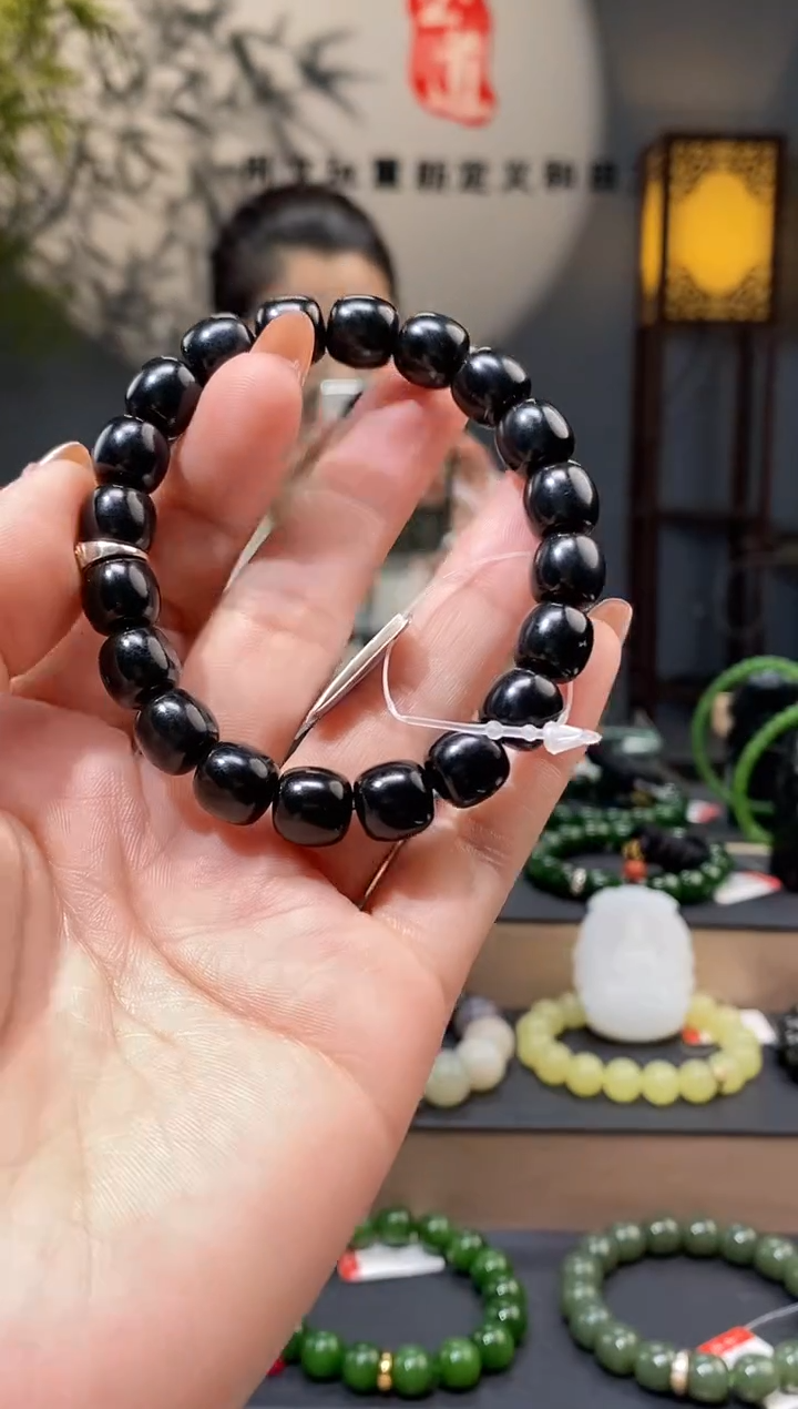 手串未镶嵌和田玉10mm黑青老型手串
