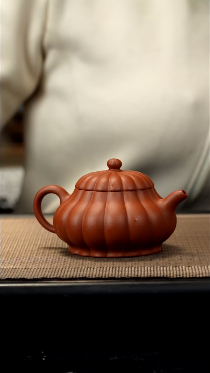 紫砂茶盏生砂朱泥筋纹鞠磊150CC微瑕
