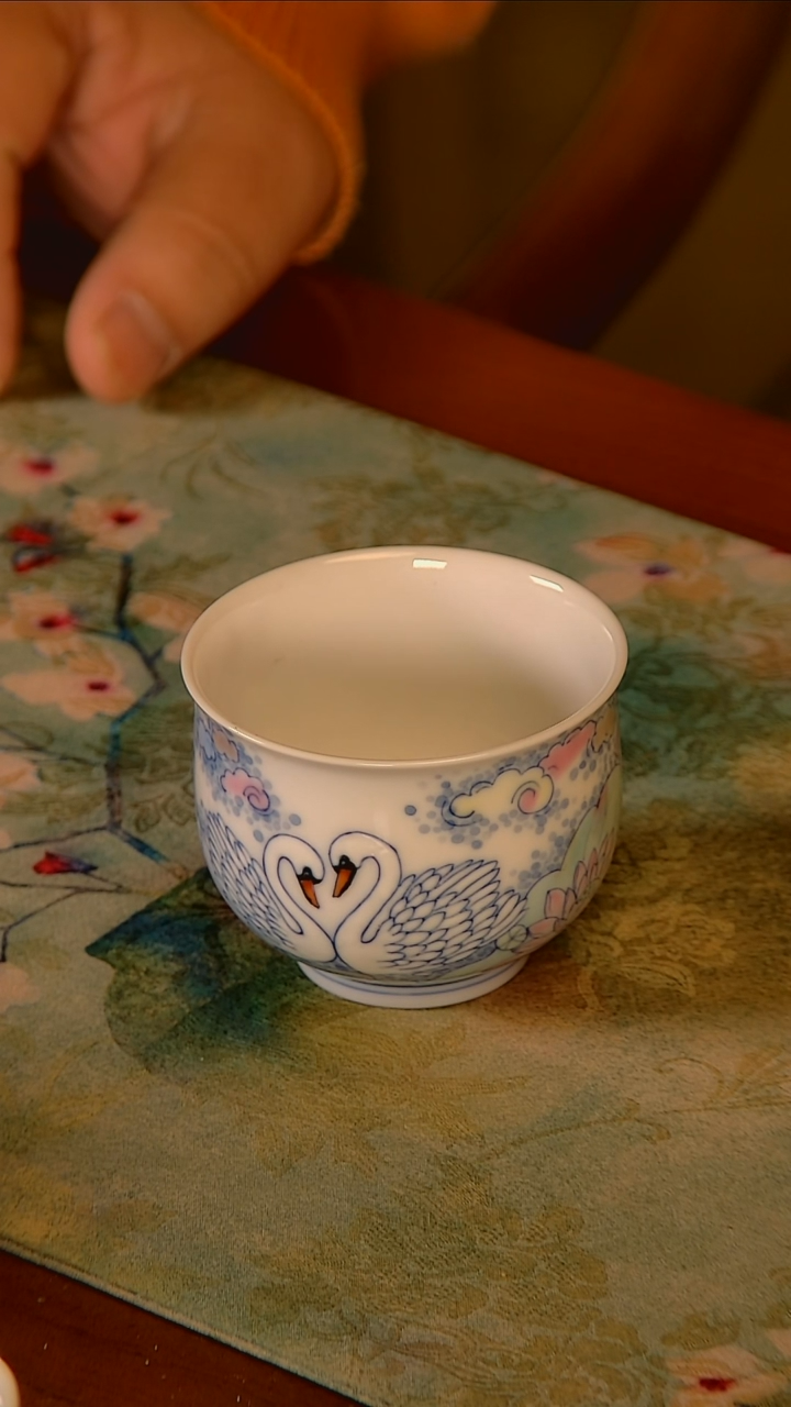 杯手工手绘杯杯很美丽