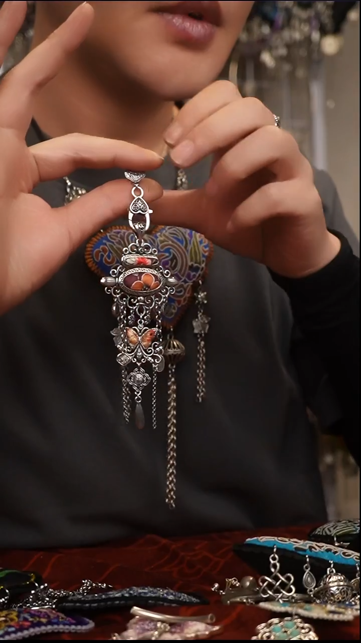 织绣刺绣吊坠00005