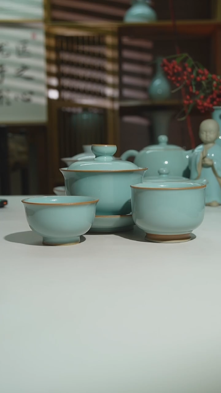 运圈天青随缘盖碗二级一盖碗二杯