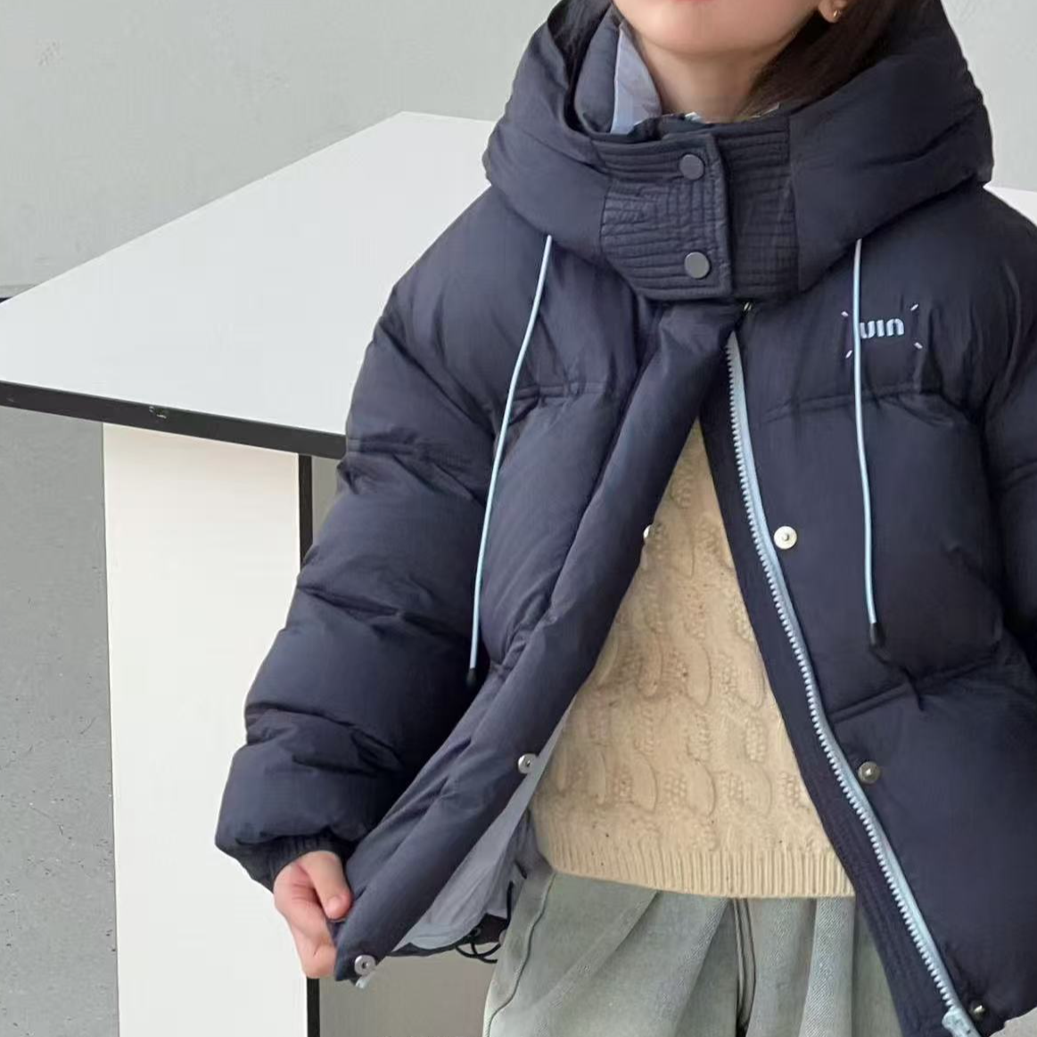 儿童羽绒服25年冬季加厚连帽保暖新款厚款百搭羽绒服