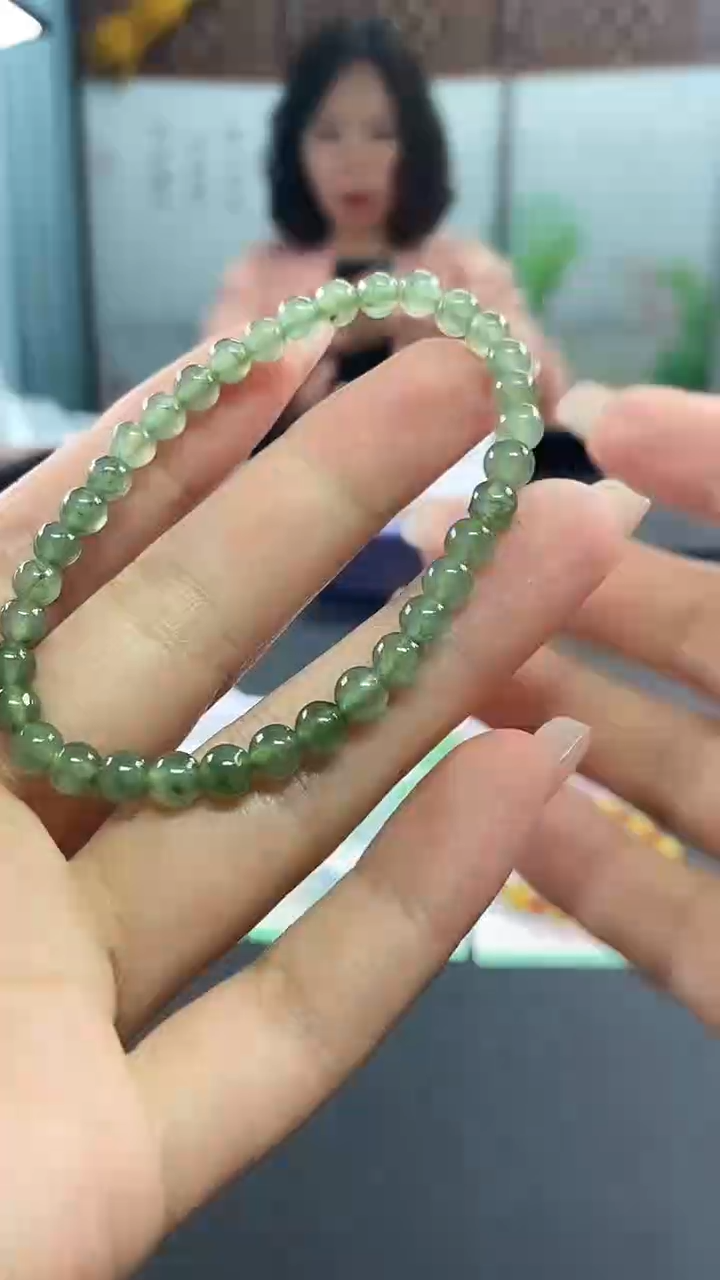 【闪购商品】翡翠手串未镶嵌100.......