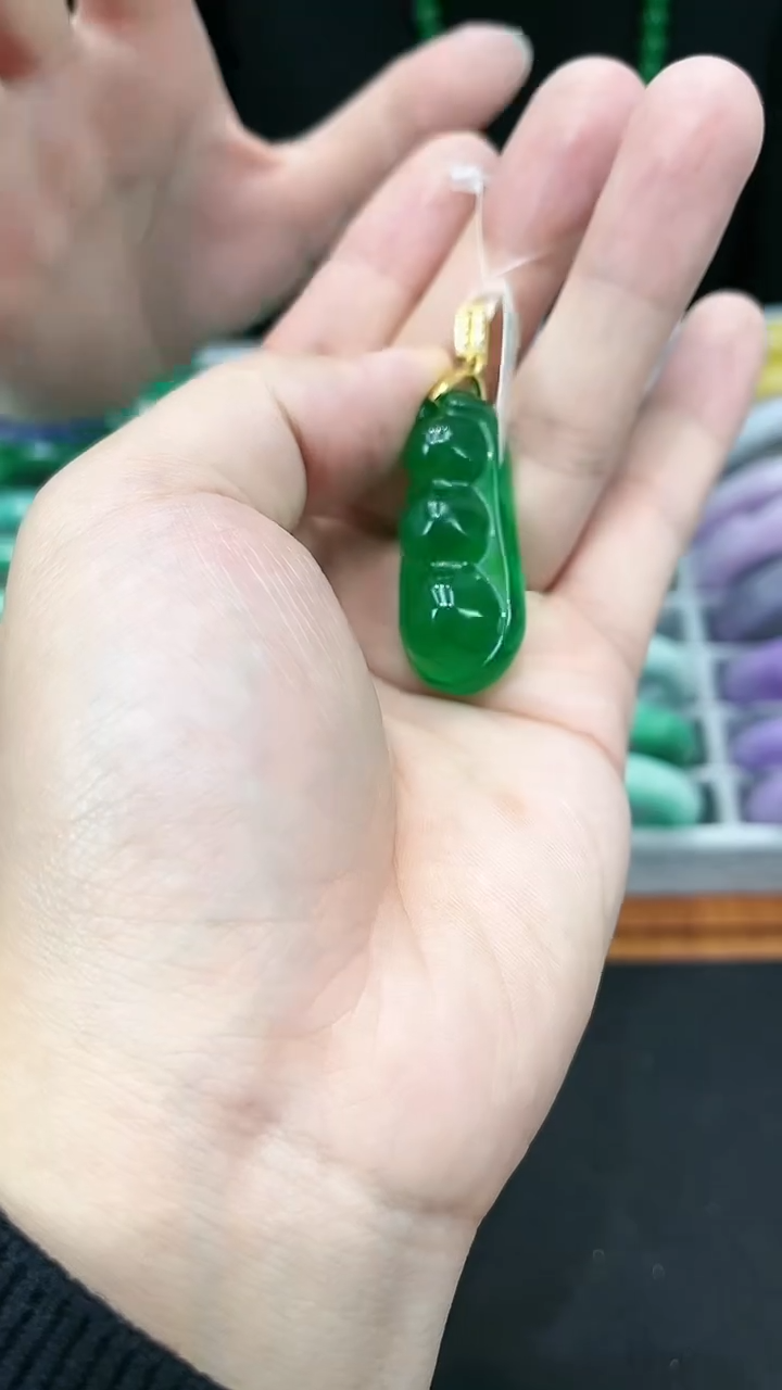 【闪购商品】砖雕H41 正阳绿四季豆吊坠