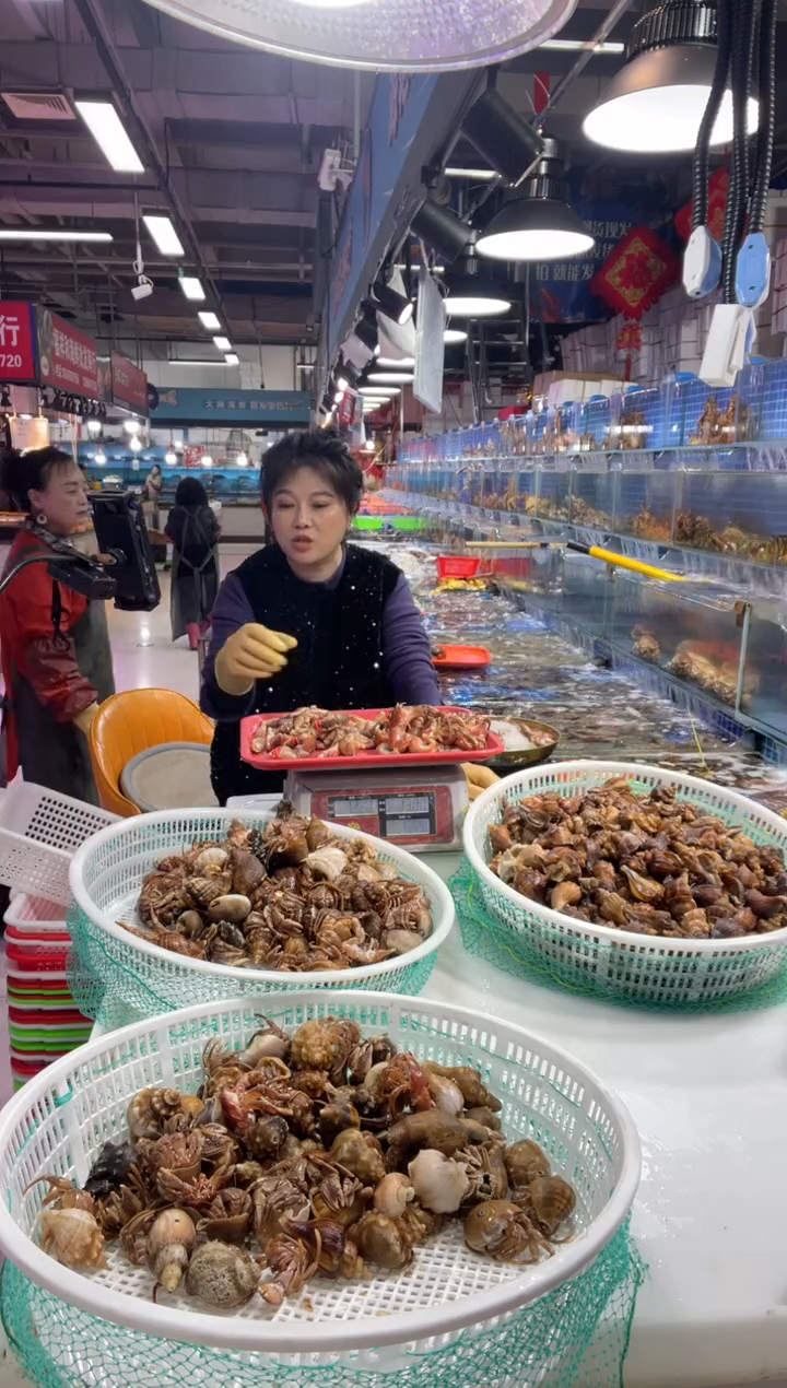 中国大陆断氧虾怪肉1.2斤，虾怪爪1.2斤