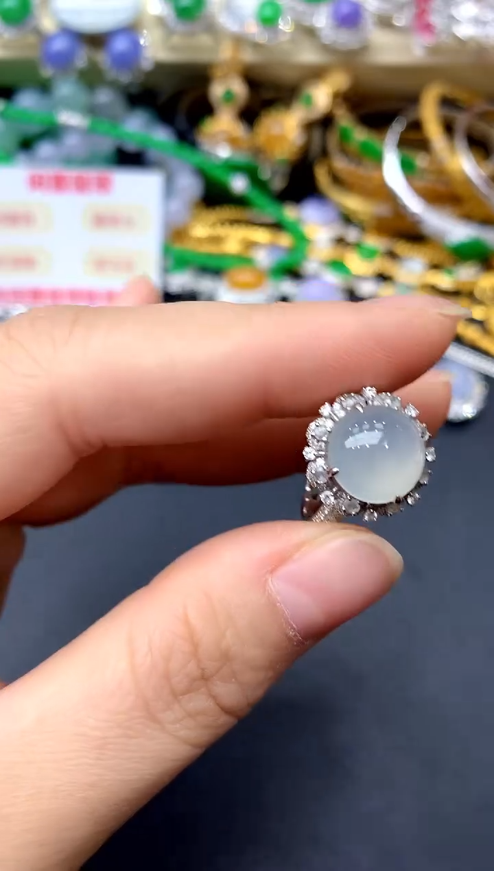 18K金镶嵌戒指翡翠278 -中国好珍宝