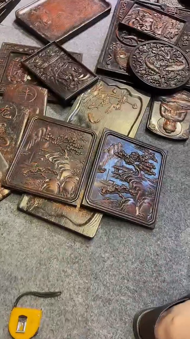 木辉*紫檀雕刻一物一拍