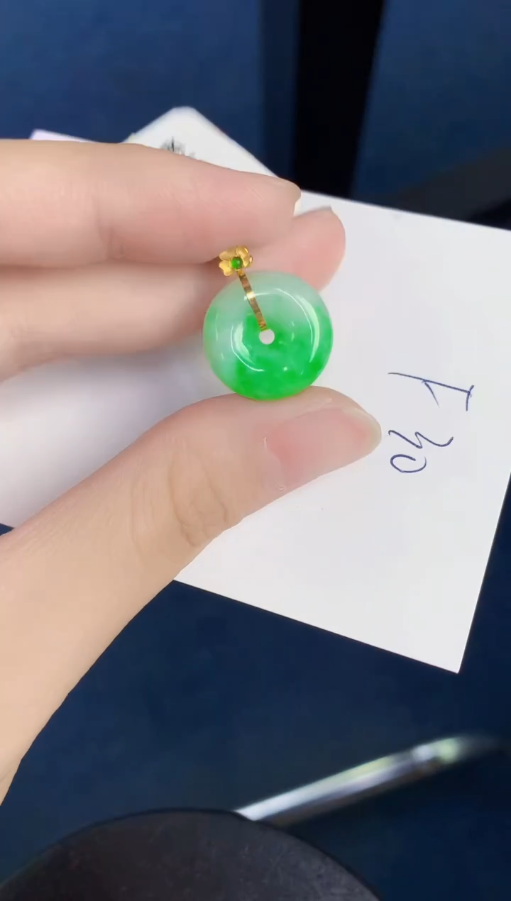 翡翠18K金镶嵌颈饰天然翡翠缅甸A货