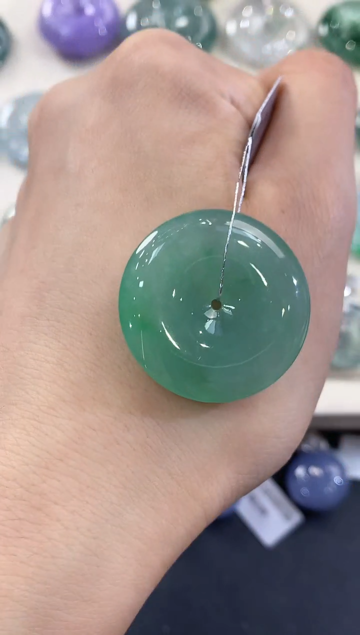 翡翠未镶嵌吊坠(不含链)B108     