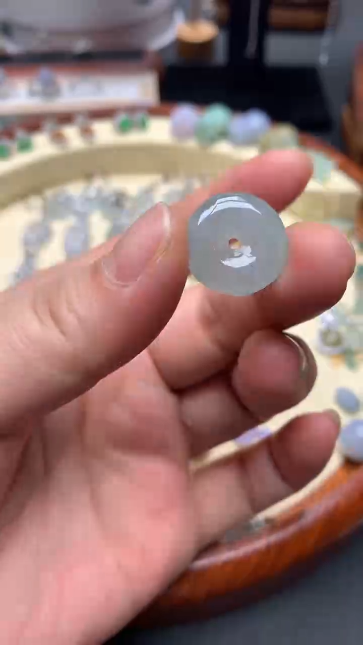 【闪购商品】翡翠颈饰未镶嵌翡翠平安扣