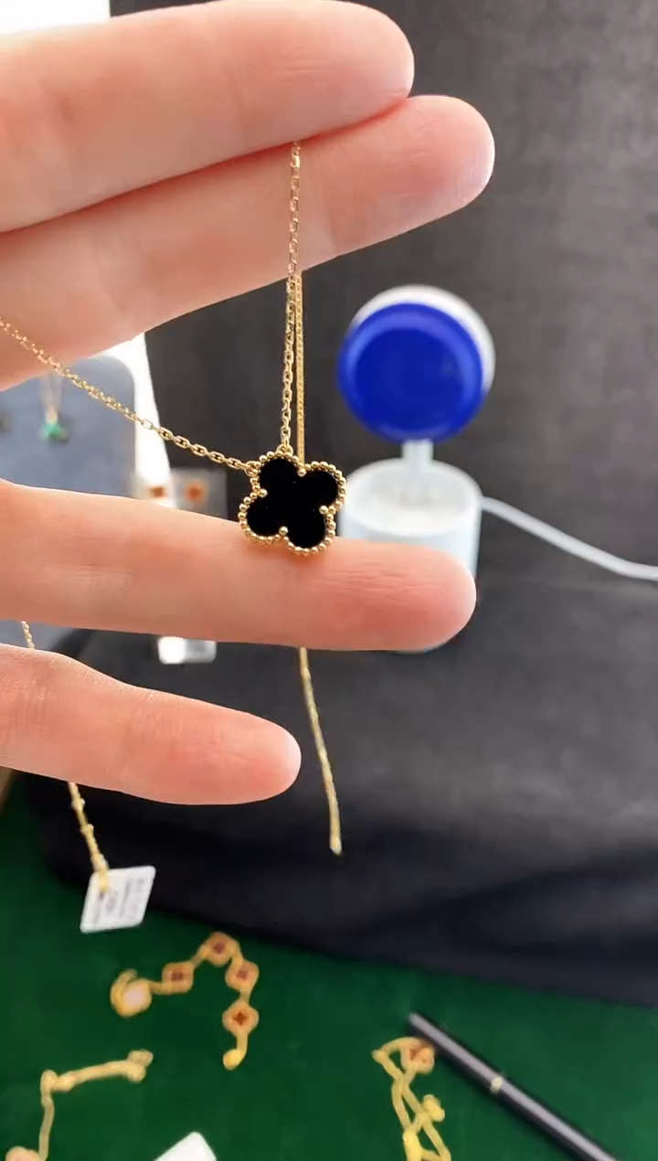 【闪购商品】玛瑙/玉髓项链18K金镶嵌.