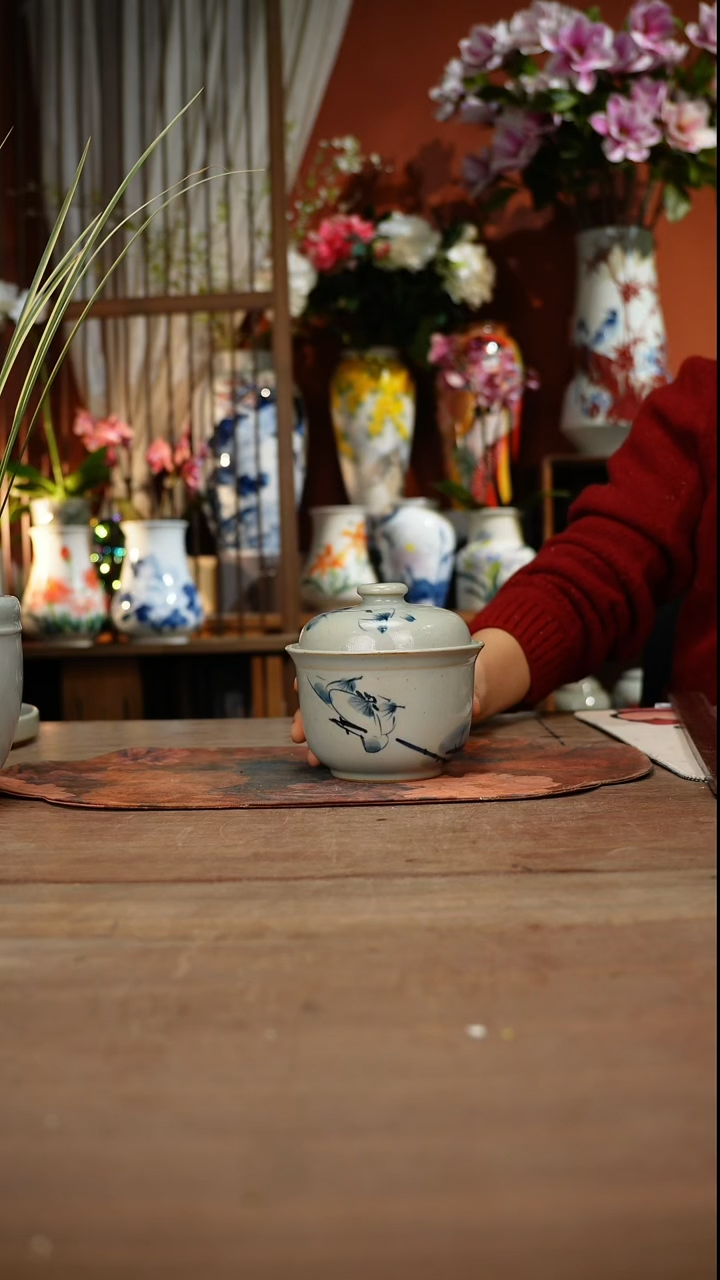 当代高温釉下彩手绘陶瓷餐具