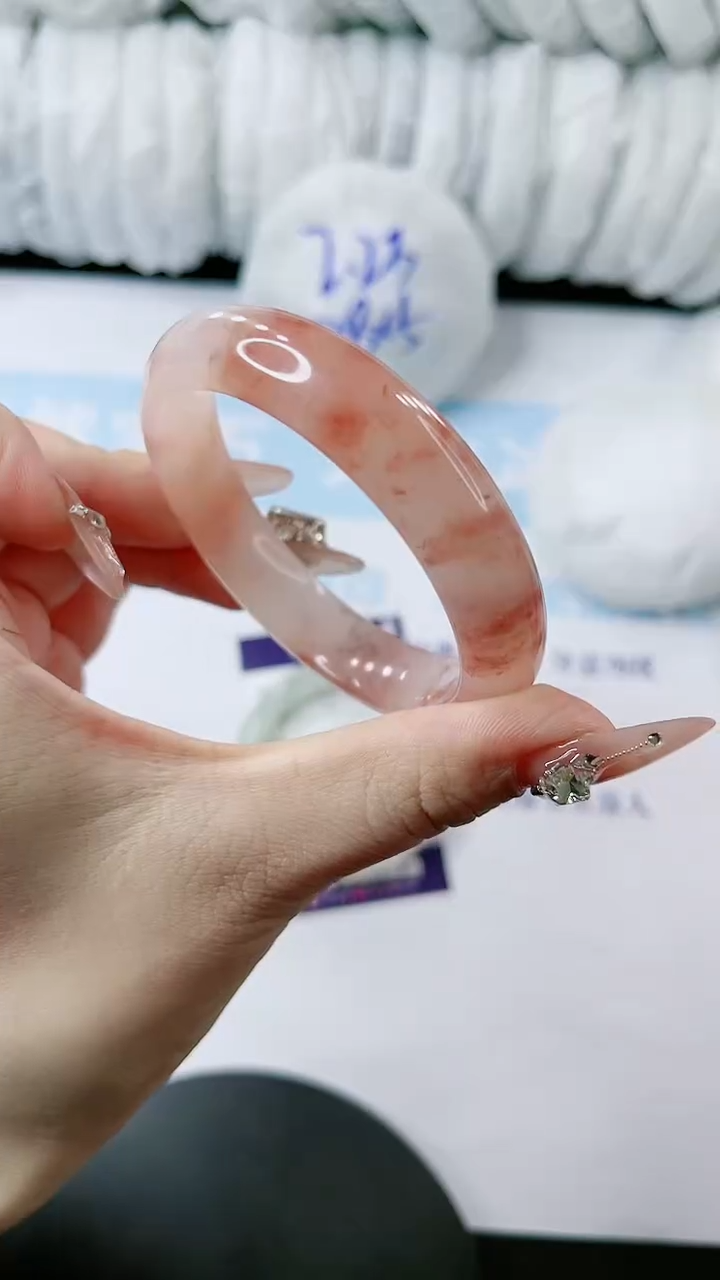 【闪购商品】石英质玉手镯未镶嵌多样性发货S227