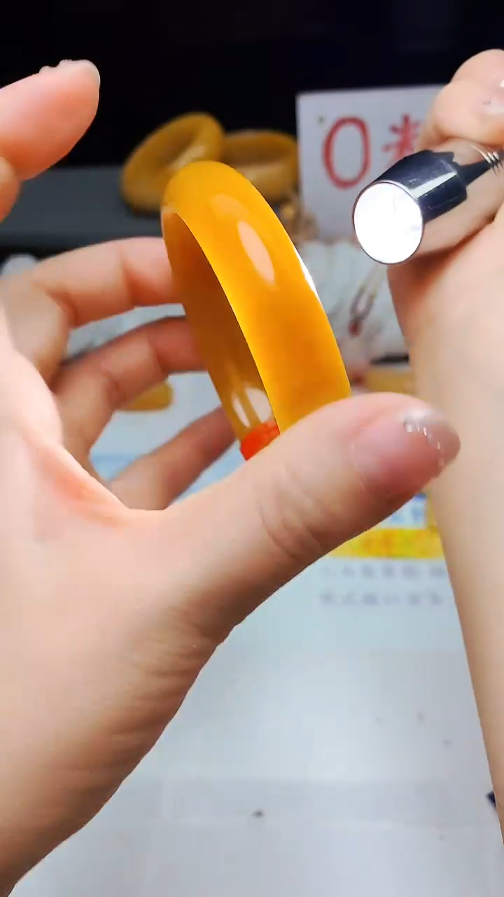 石英质玉手镯未镶嵌212-5859