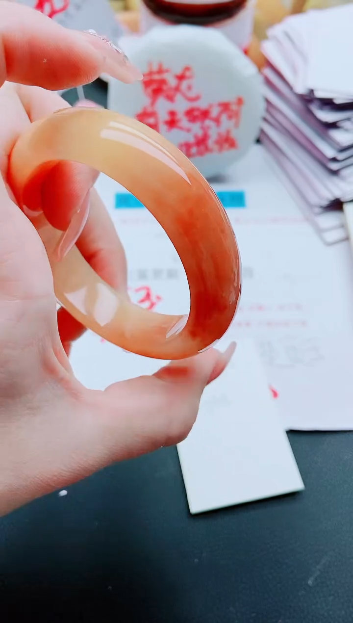 【闪购商品】石英质玉手镯未镶嵌K190-55-56