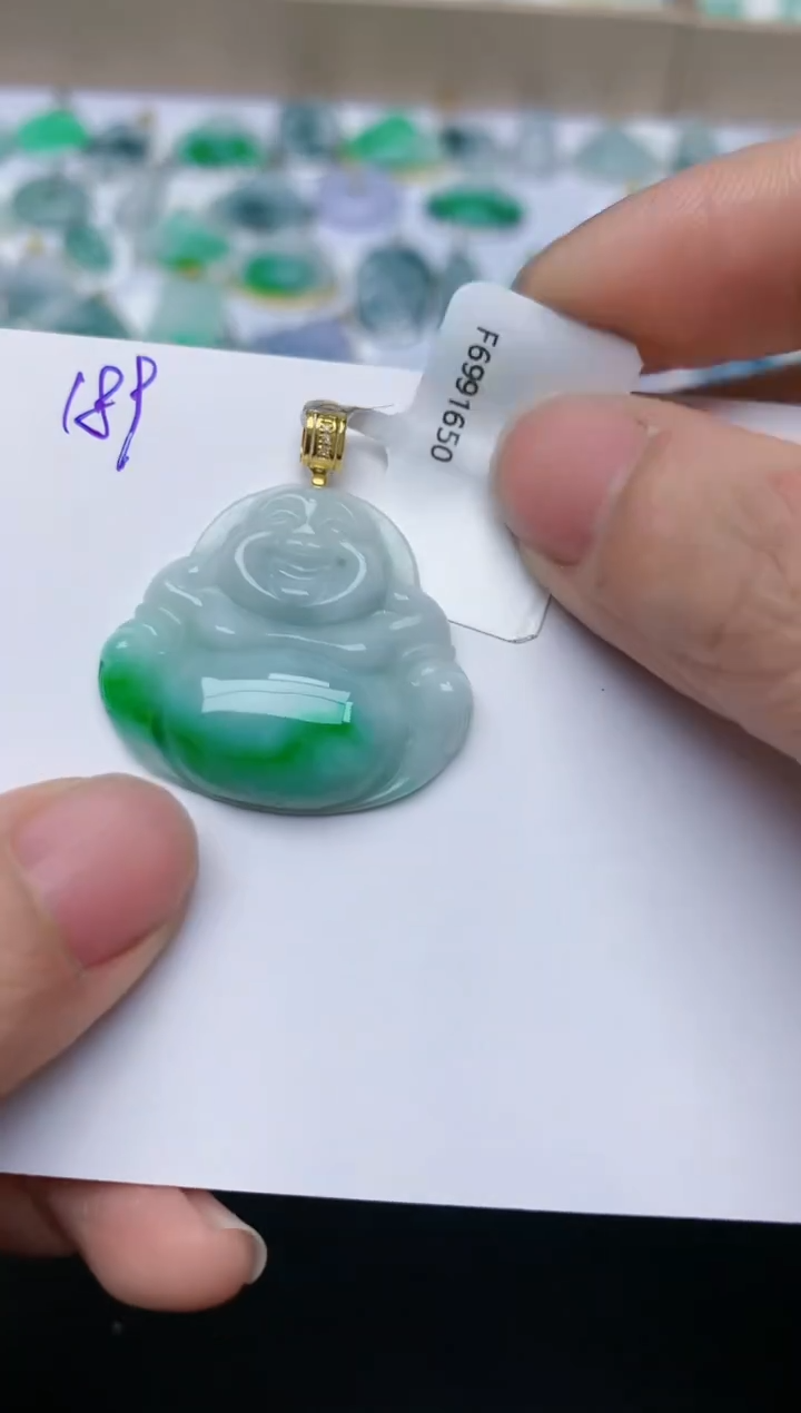 【闪购商品】翡翠颈饰18K金镶嵌天然翡翠A货    