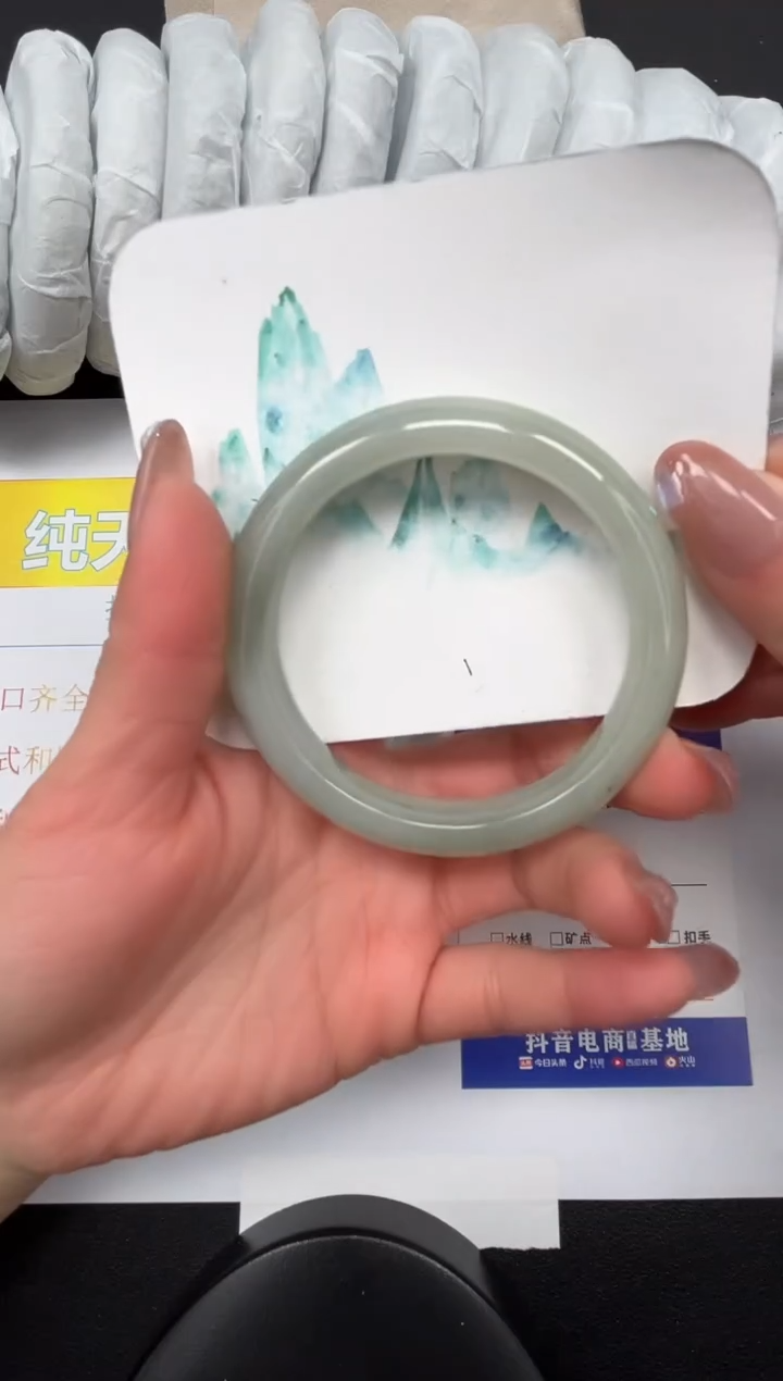 【闪购商品】石英质玉手镯未镶嵌7-56.9