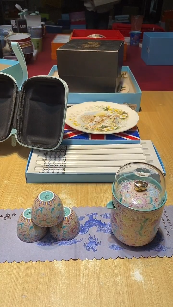 瓷片生活的本意是开心啊@@1