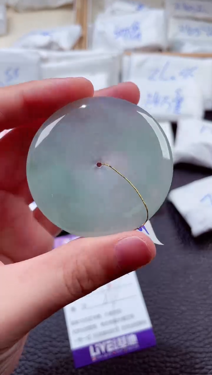 翡翠未镶嵌颈饰00000979