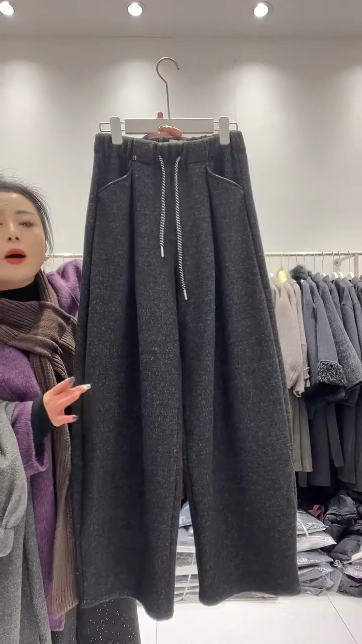 商贸城锦汐里女装批发004