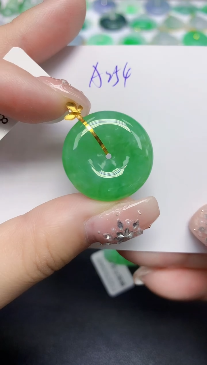 颈饰18K金镶嵌翡翠天然缅甸翡翠A货翡翠百元以上9元证书费自理