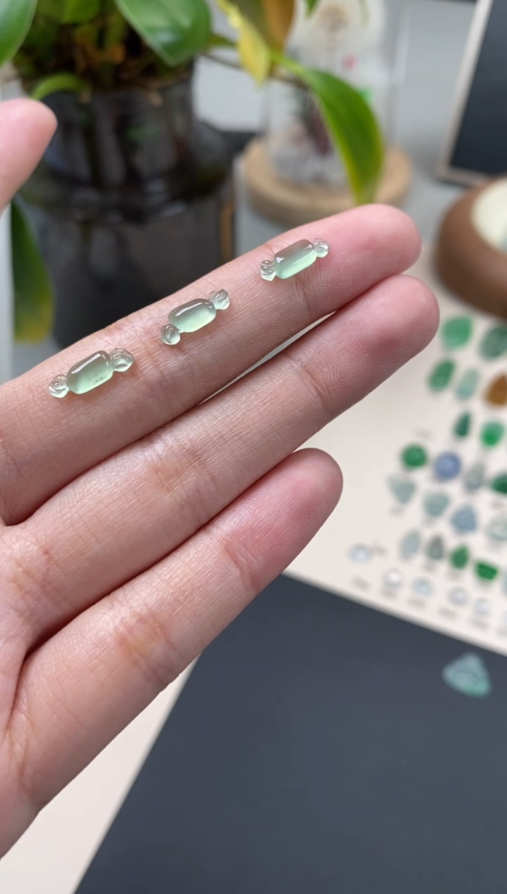 【闪购商品】翡翠未镶嵌颈饰翡翠冰晴裸石