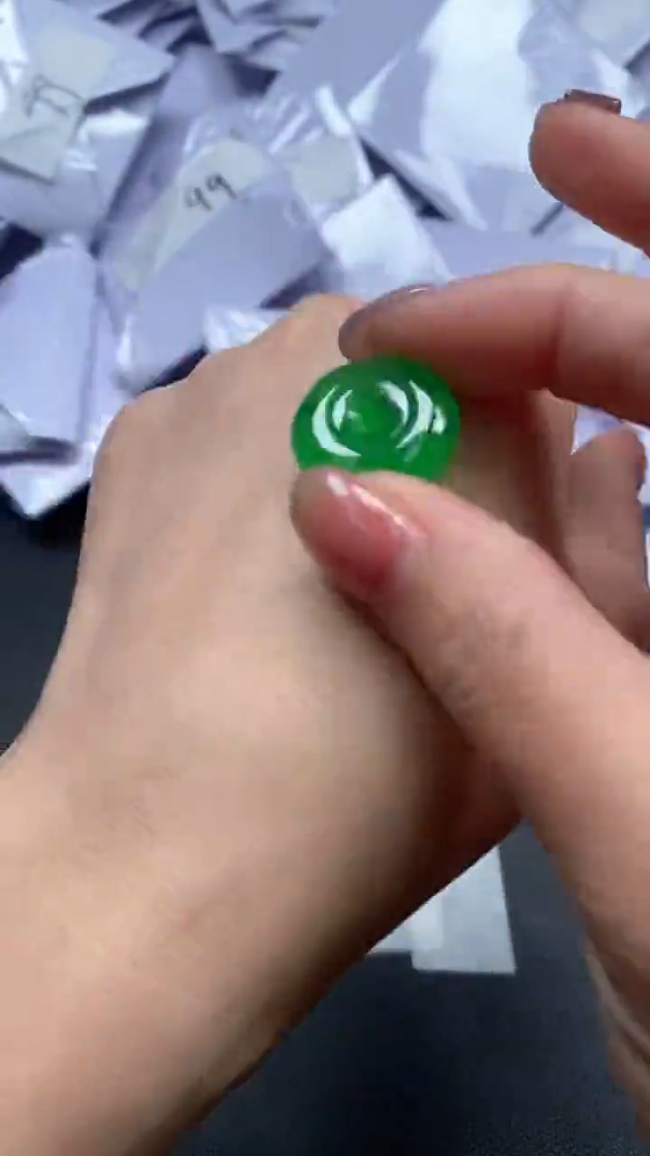 翡翠未镶嵌吊坠(赠链)高端甄选吊坠（一物一图）10