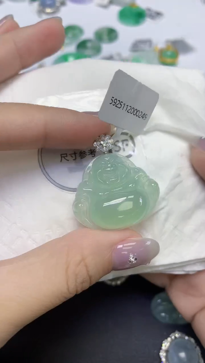 颈饰18K金镶嵌翡翠天然缅甸翡翠A货百元以上9元证书费自理