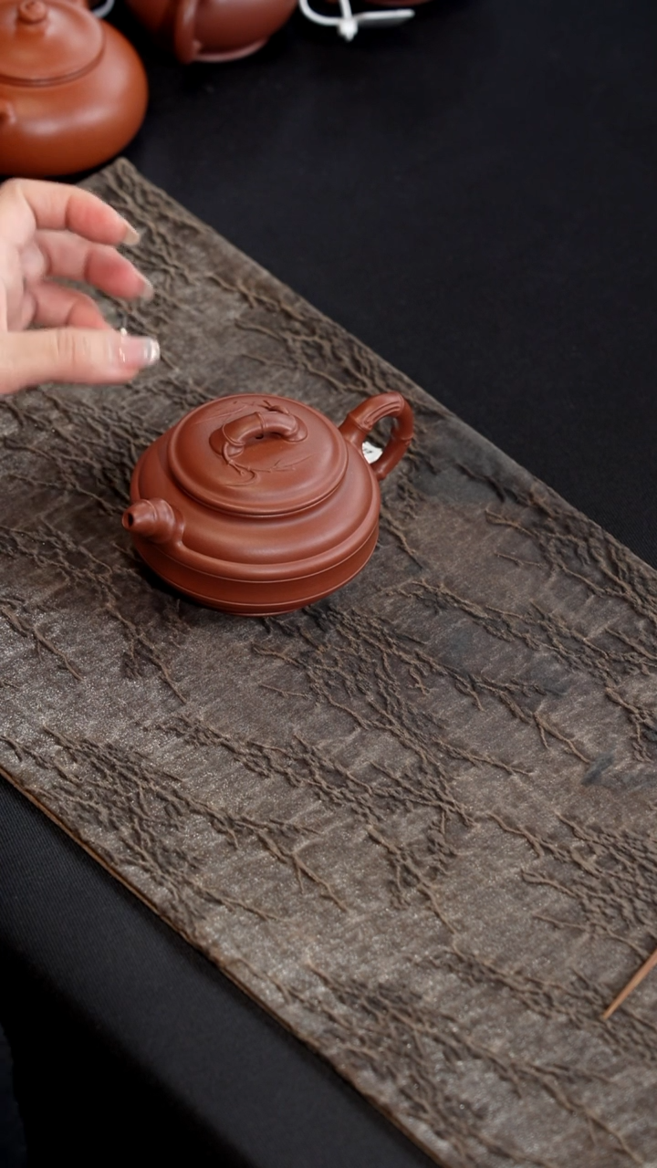 【闪购商品】紫砂茶壶清水泥双线竹鼓160cc