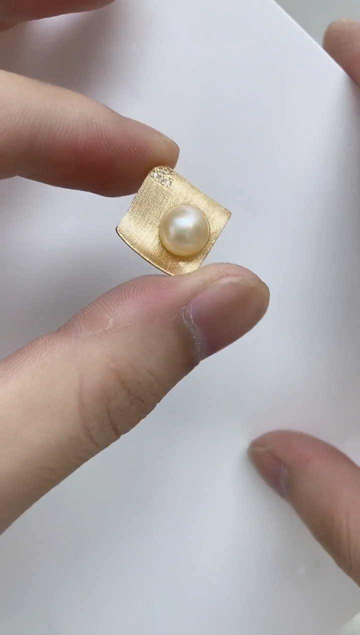 颈饰银S925镶嵌海水珍珠  
